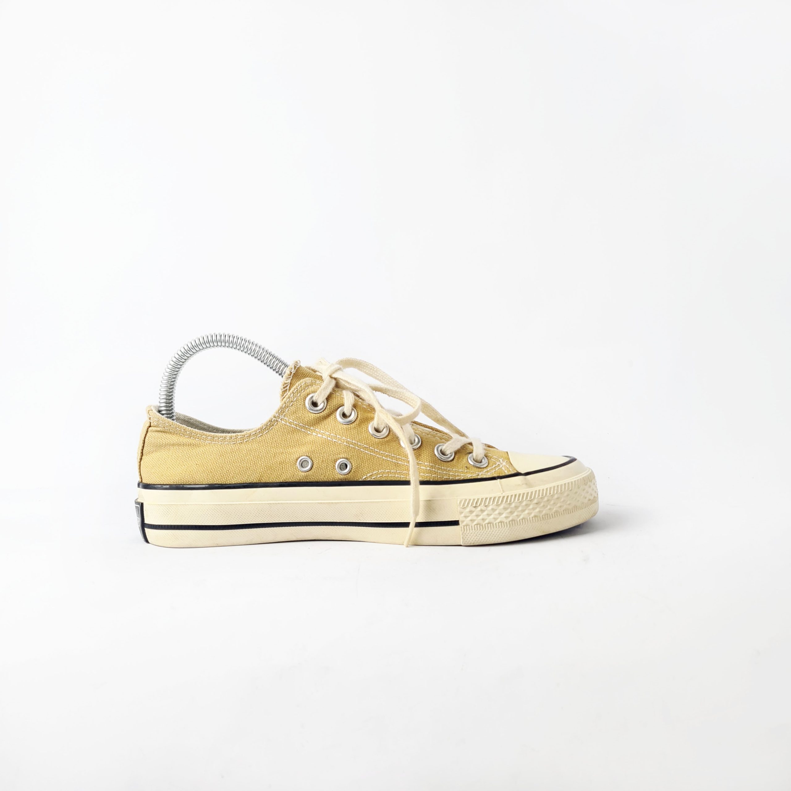 Canvas Low-Top Sneakers Baige - Image 2