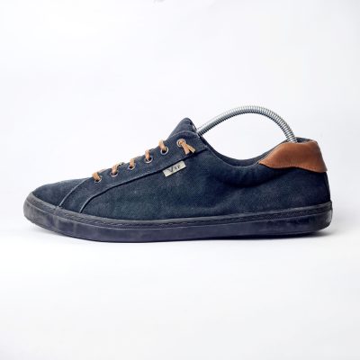 Vty Black Canvas